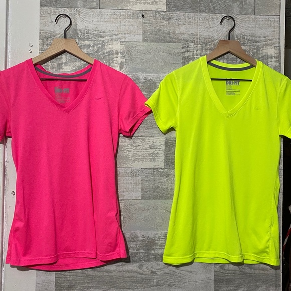 v neck athletic shirts